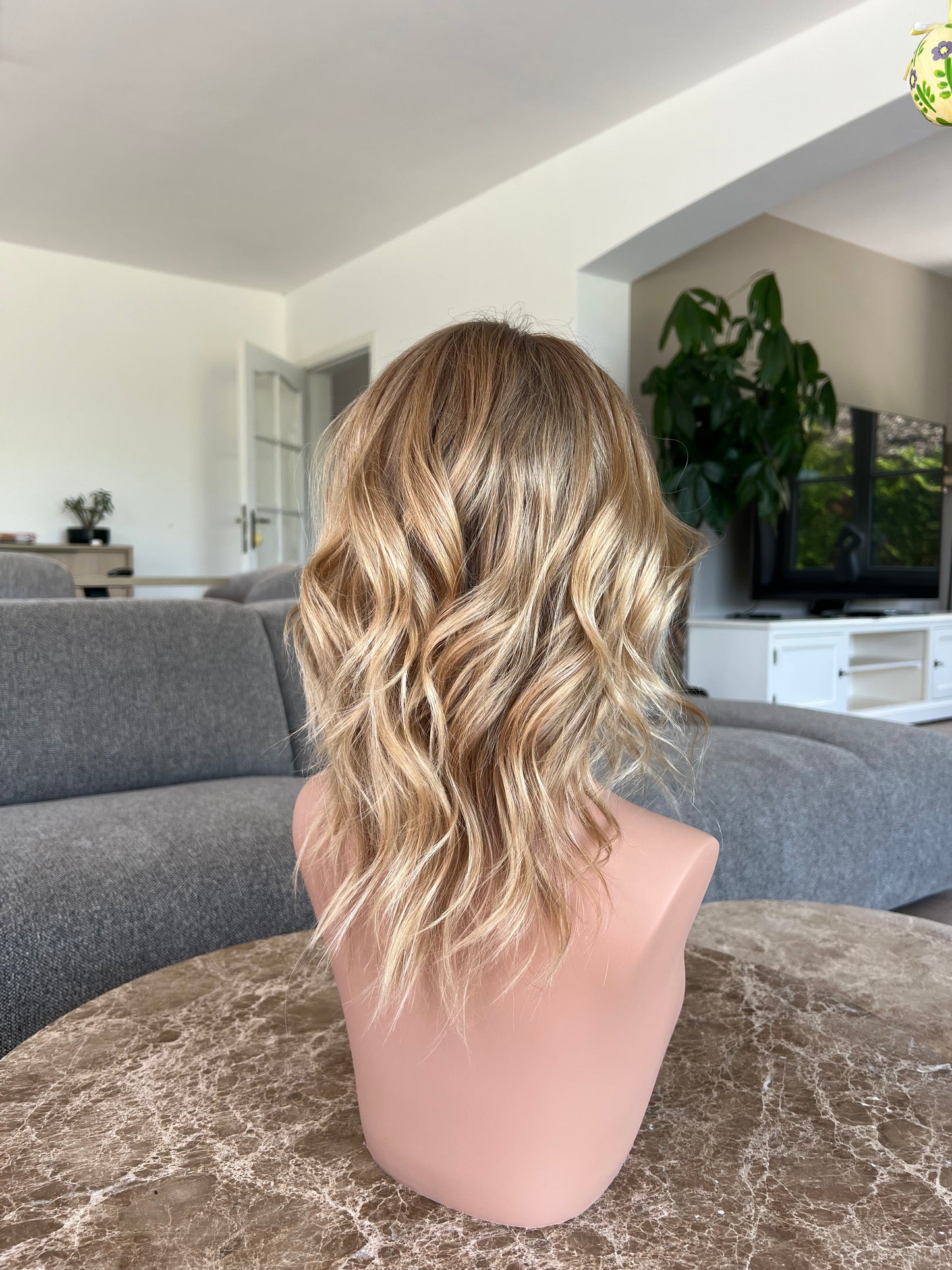 donna 15" wig (xs) - slavic