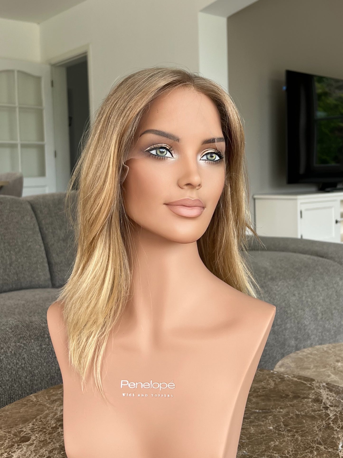 tara 16" wig (xs) - slavic