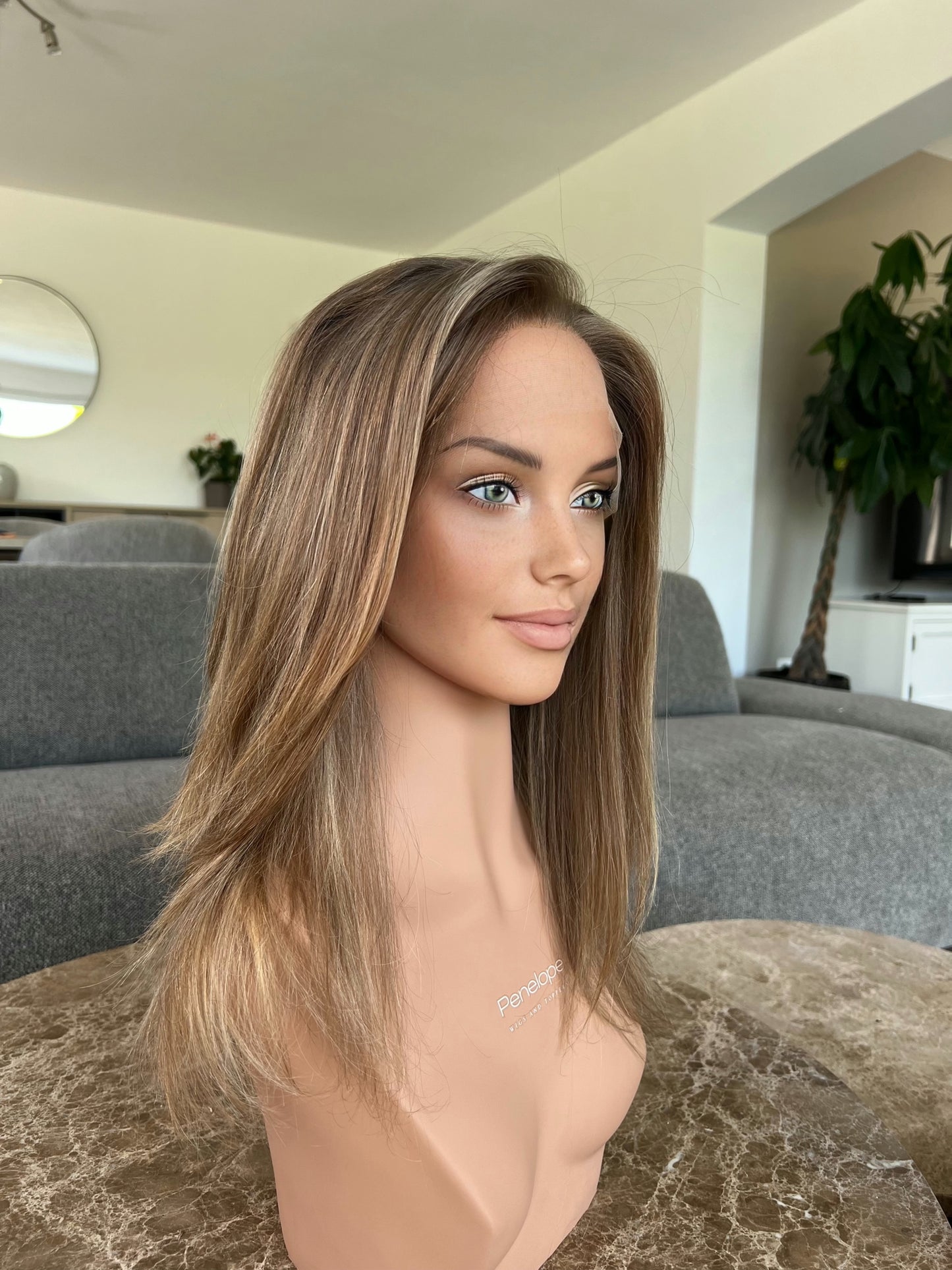 lainey 19" wig (m) - slavic