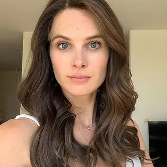 paulina 22" wig (xs)