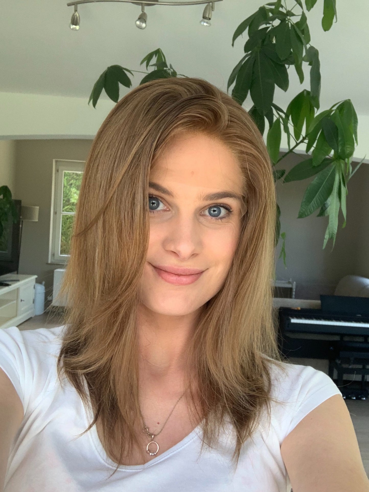 carly 19" wig (s) - slavic