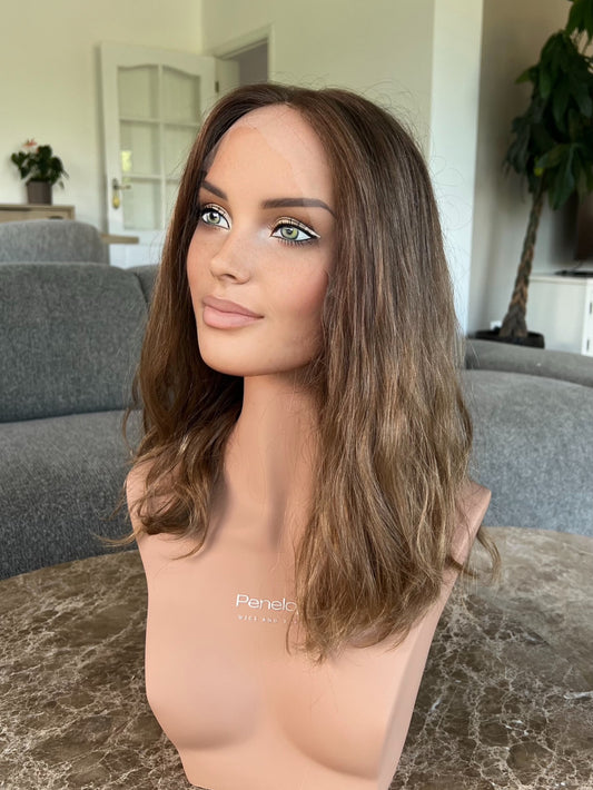 Oona 19" Wig (M) - SLAVIC