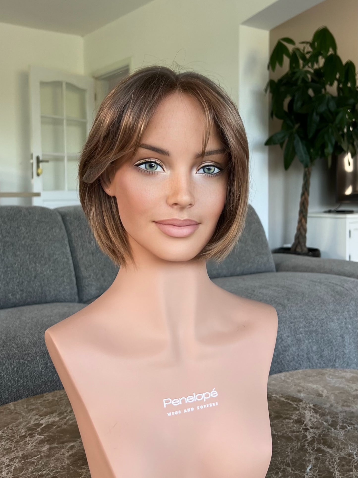 livia 11" wig (s) - slavic