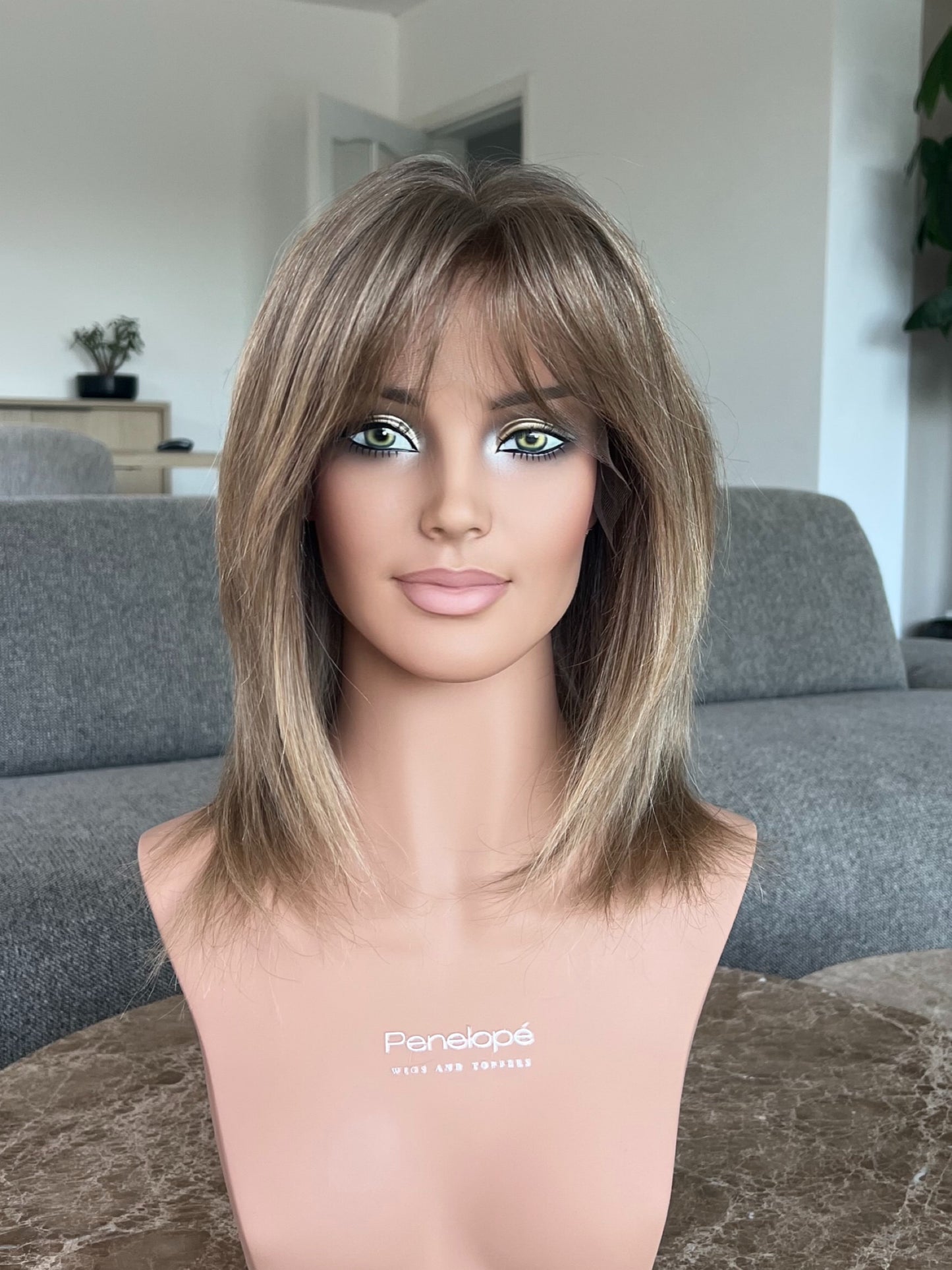 hilaria 17" wig ( l) - slavic